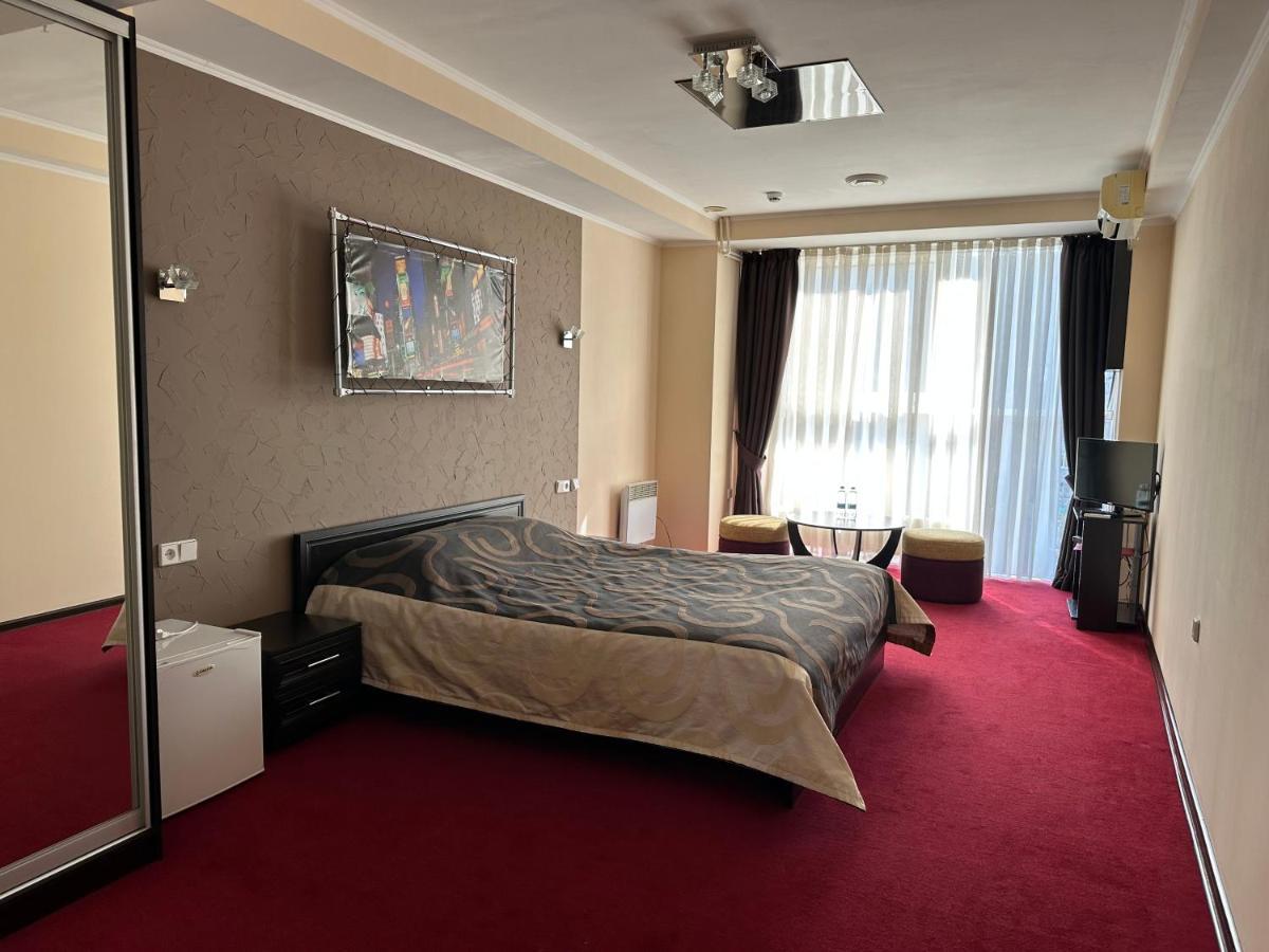 Mark Plaza Hotel Mykolajiv Eksteriør bilde